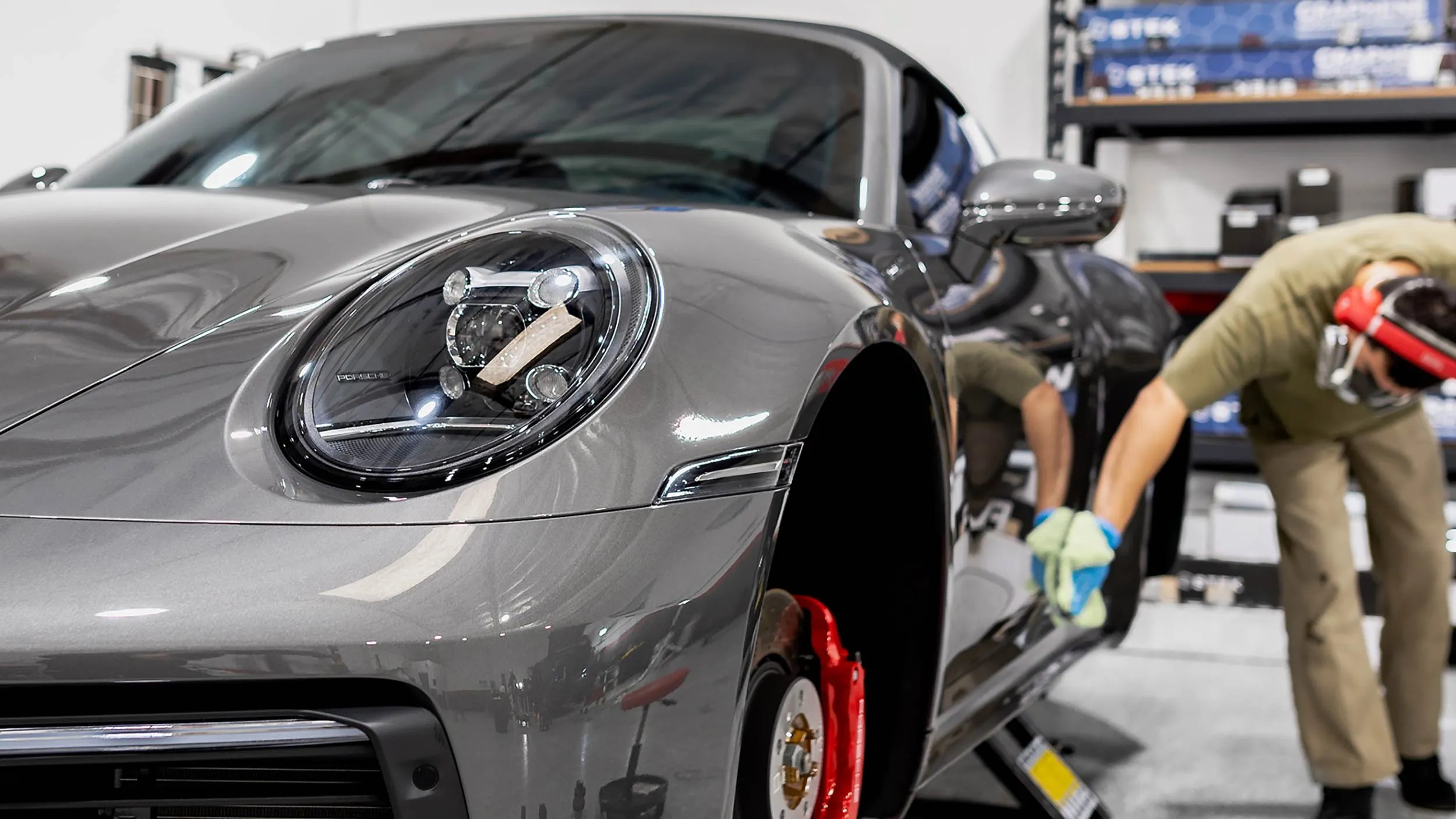 2021 porsche 911 targa 4s wheels off during ceramic coating install oc, ca