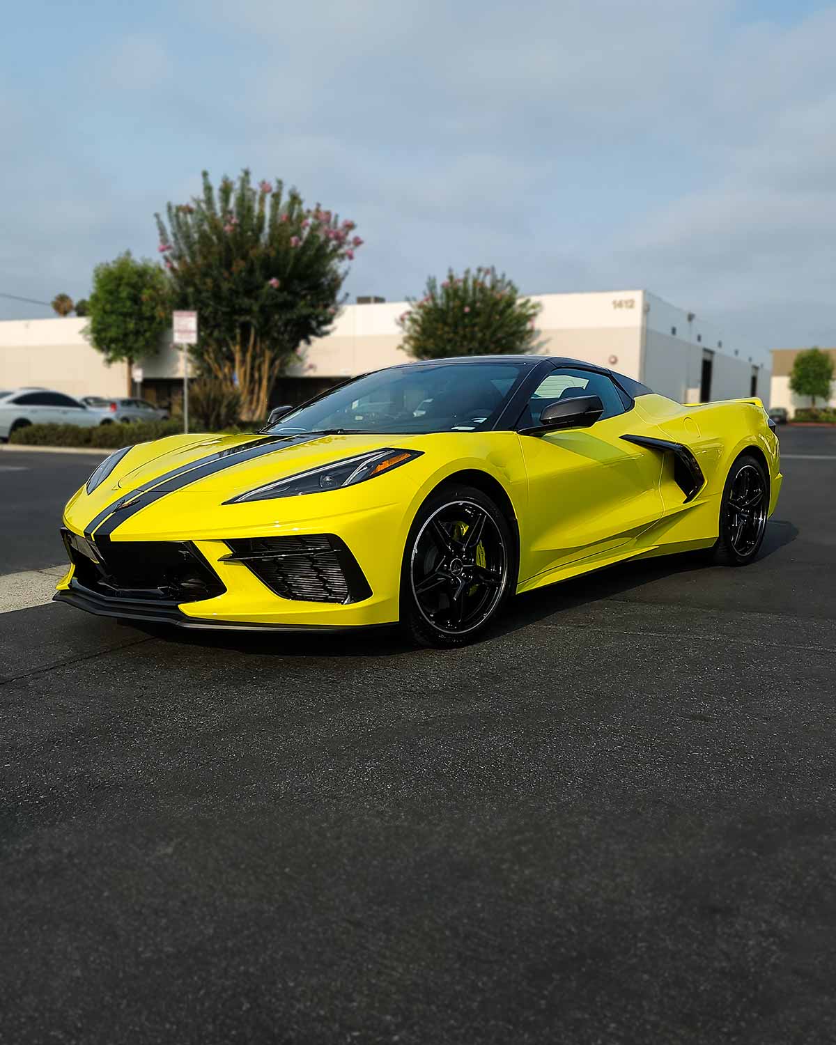 2021-yellow-corvette-c8