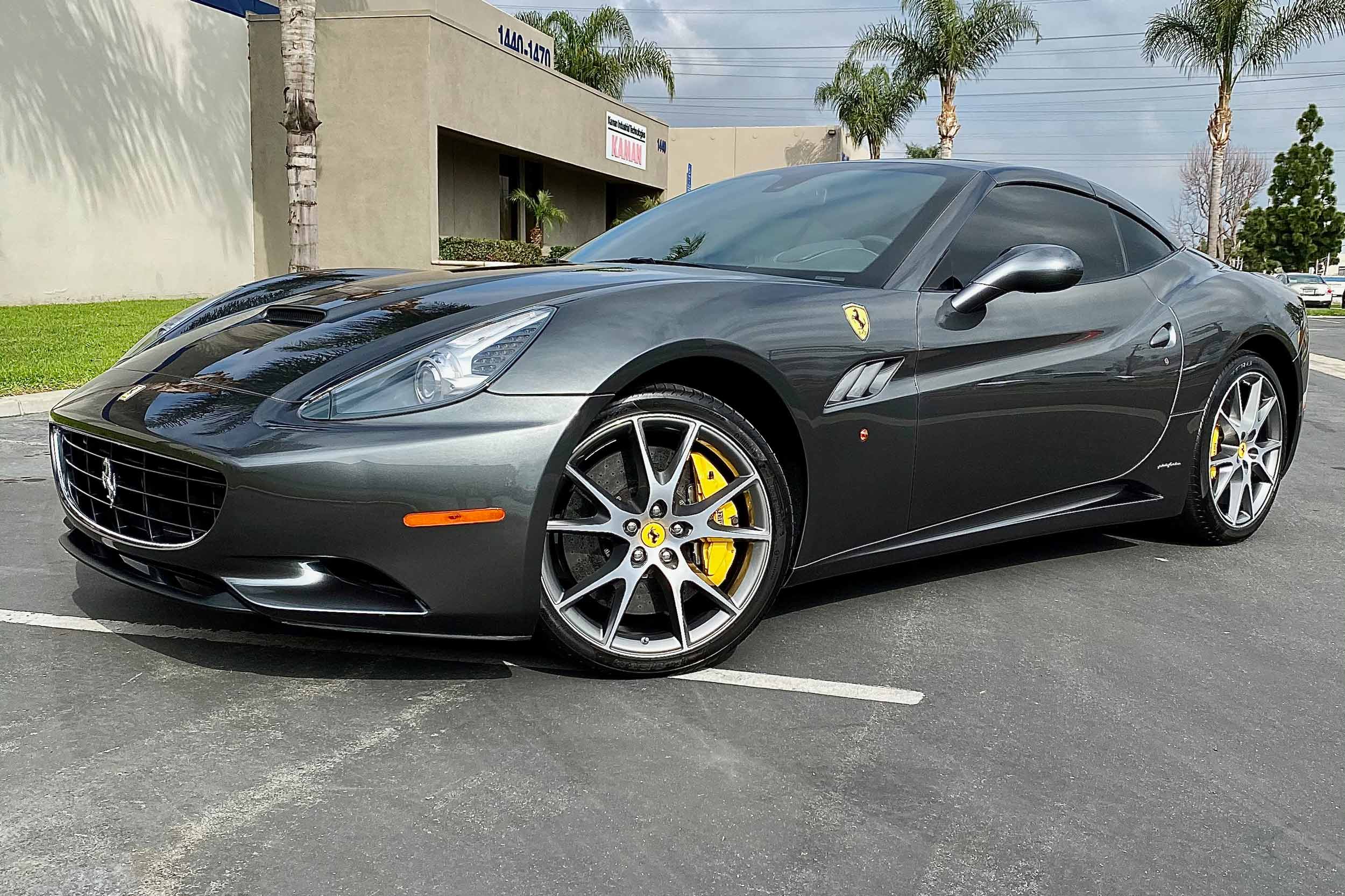 silver-ferrari-california