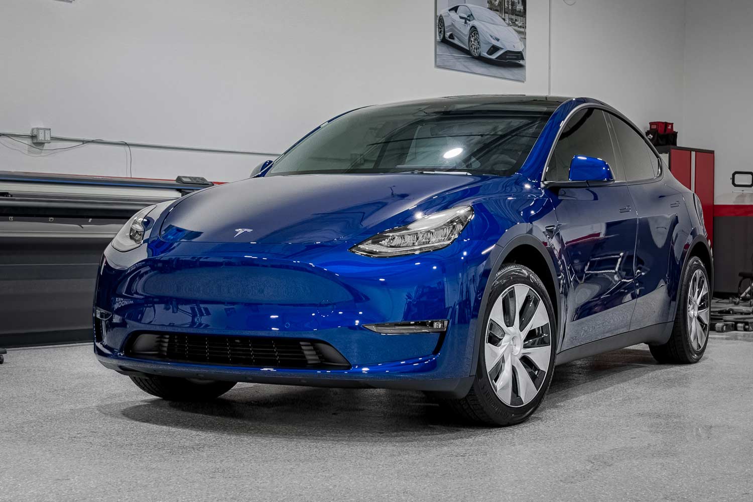 2022-blue-tesla-model-y